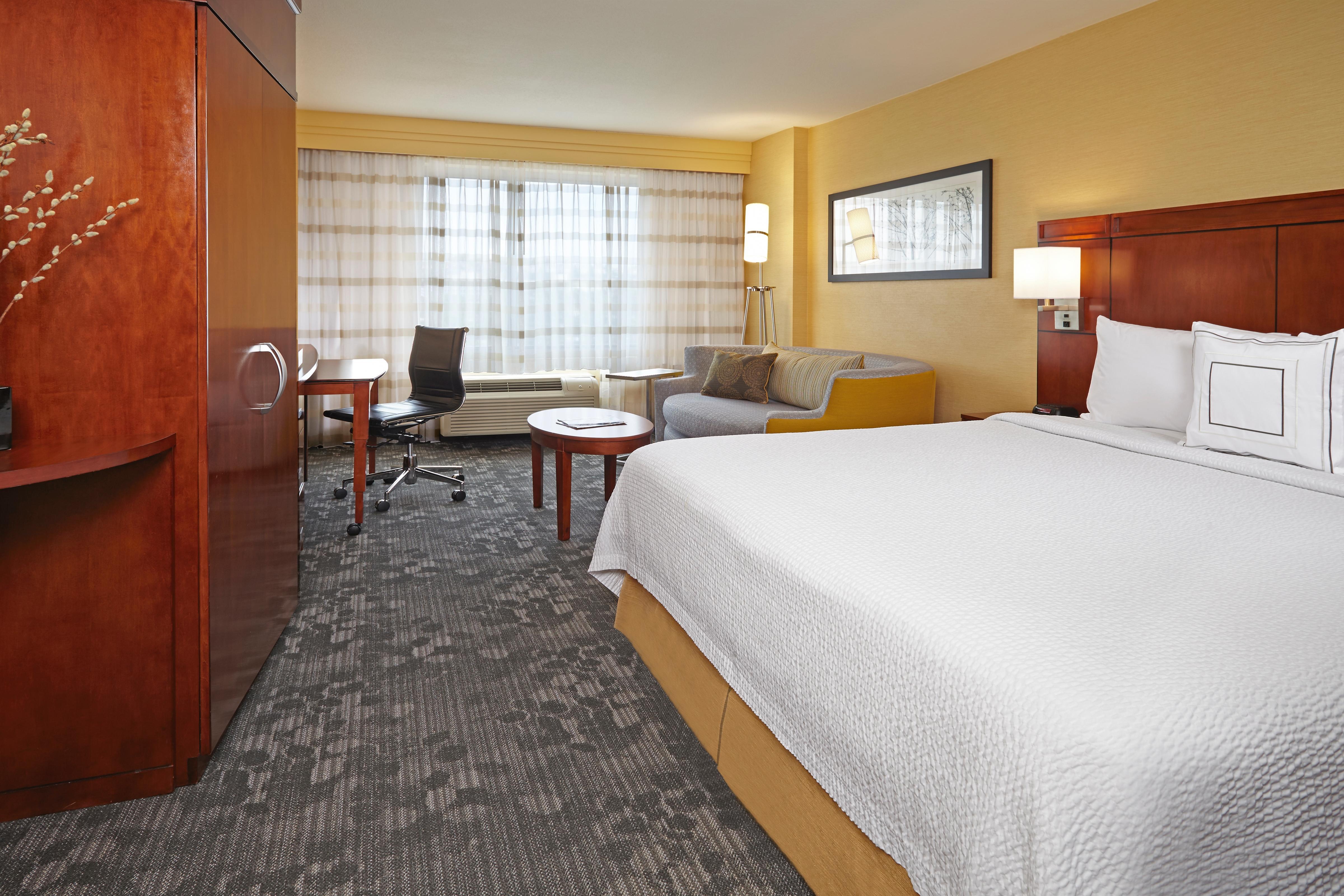 Courtyard By Marriott San Diego Mission Valley/Hotel Circle Екстер'єр фото